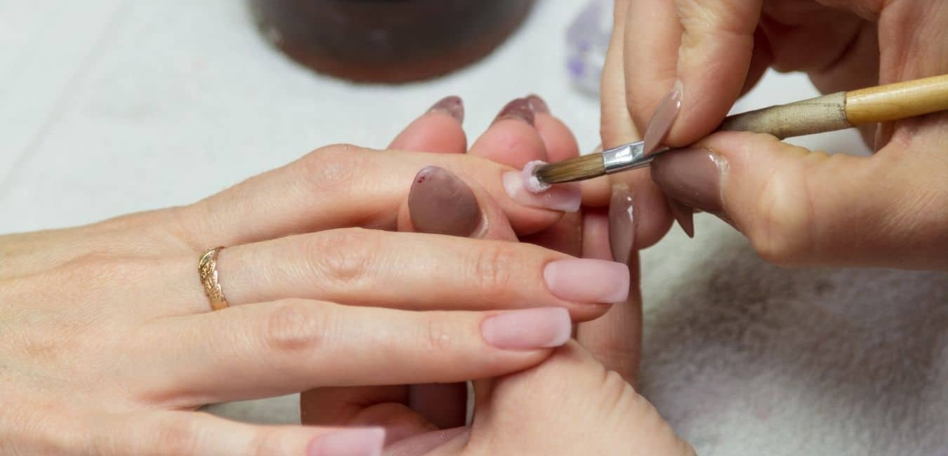 How to Fill Acrylic Nails